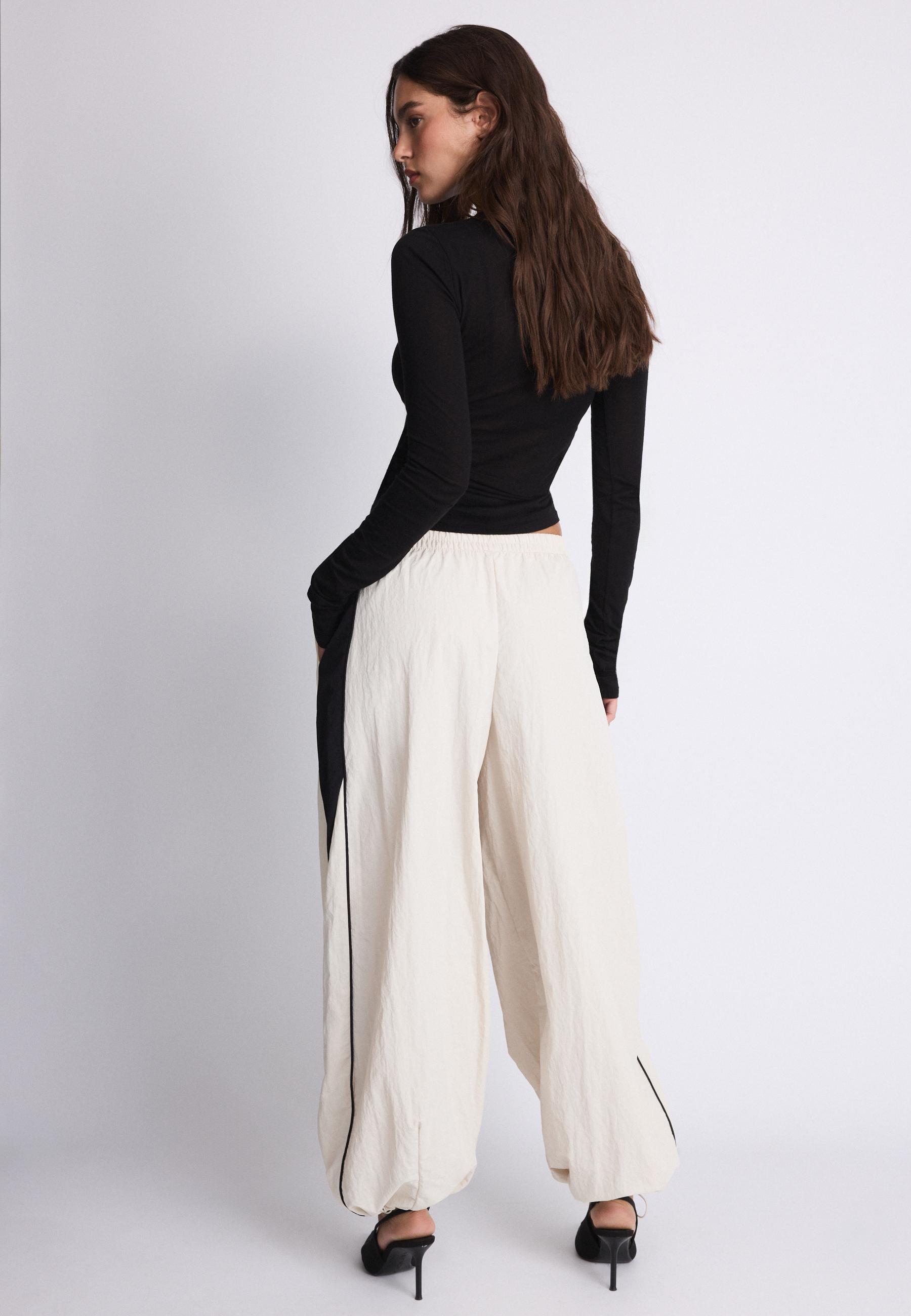 Contrast jogger trousers — Ecru