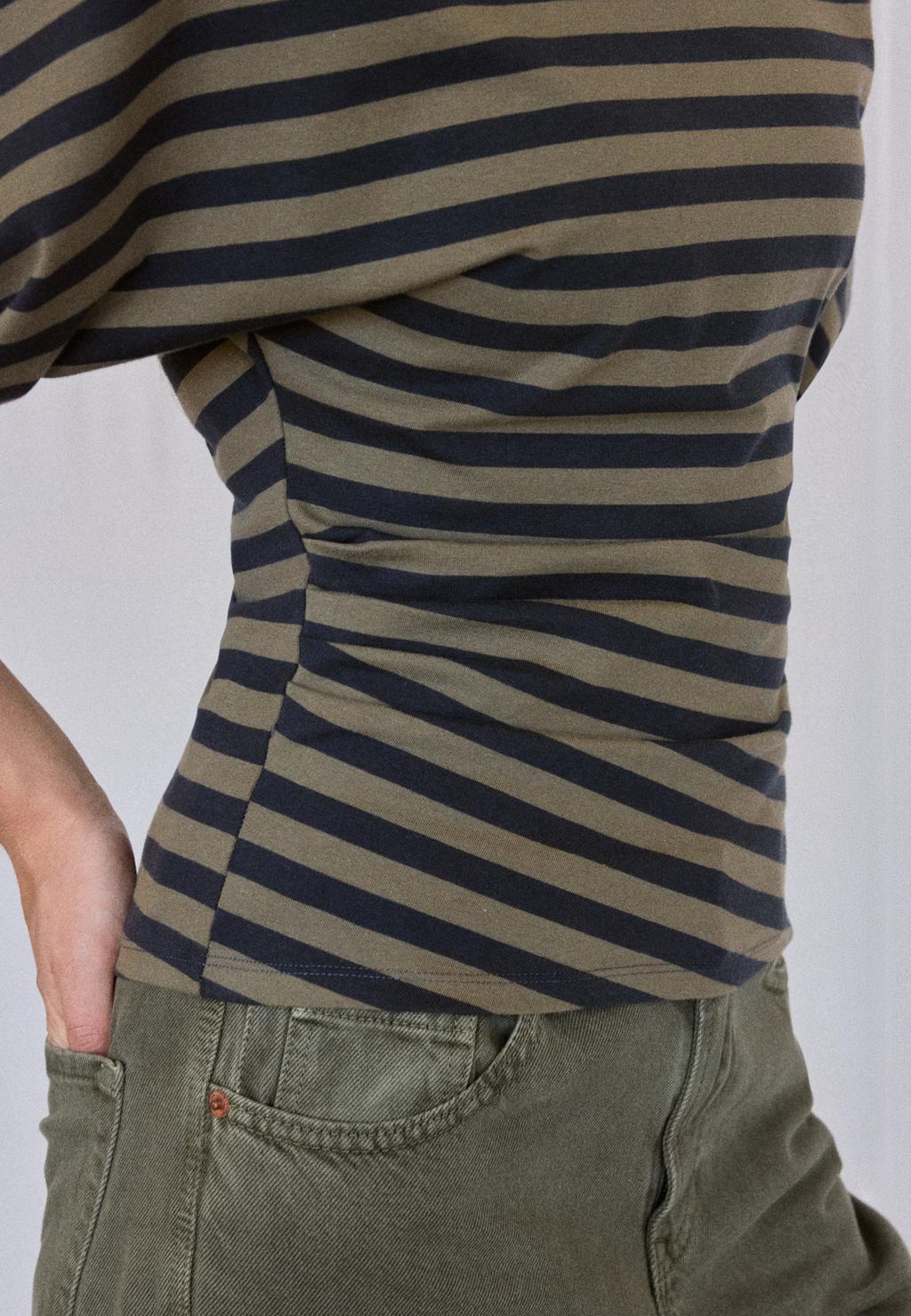 B08 Striped short sleeve T-shirt