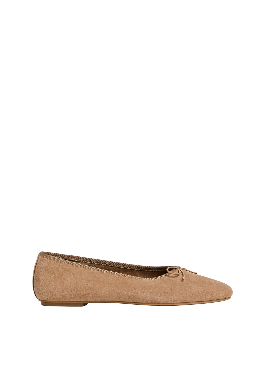 Δερμάτινες μπαλαρίνες με λεπτομέρεια φιόγκο