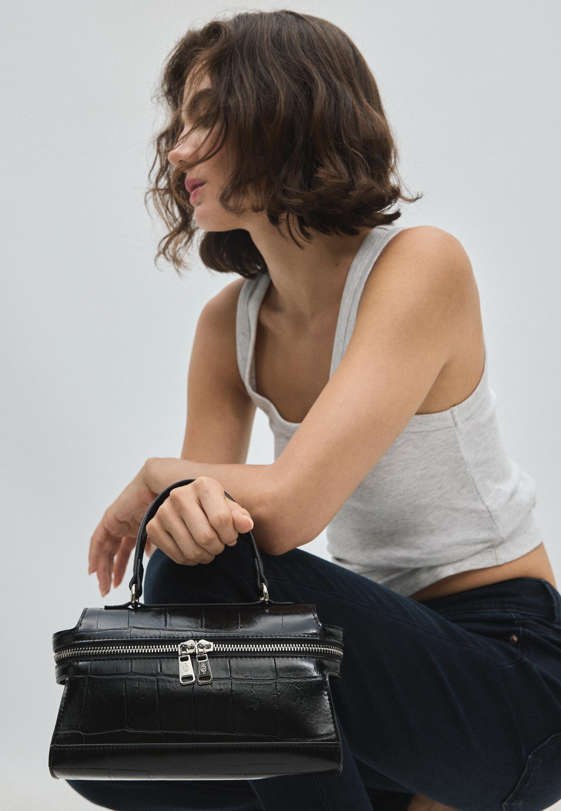 Mini coconut-effect crossbody bag — Black
