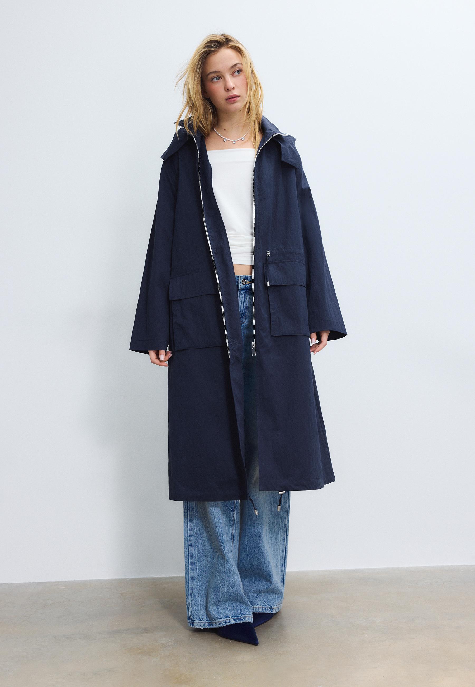 Long flowing parka - Women's fashion | Stradivarius United States