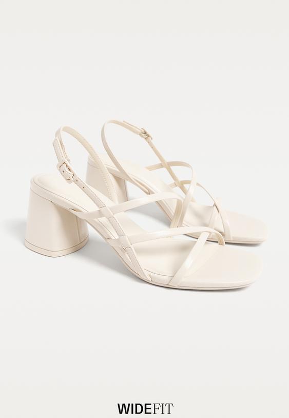 Stradivarius Sandale Largi Cu Toc Gros Ecru 37