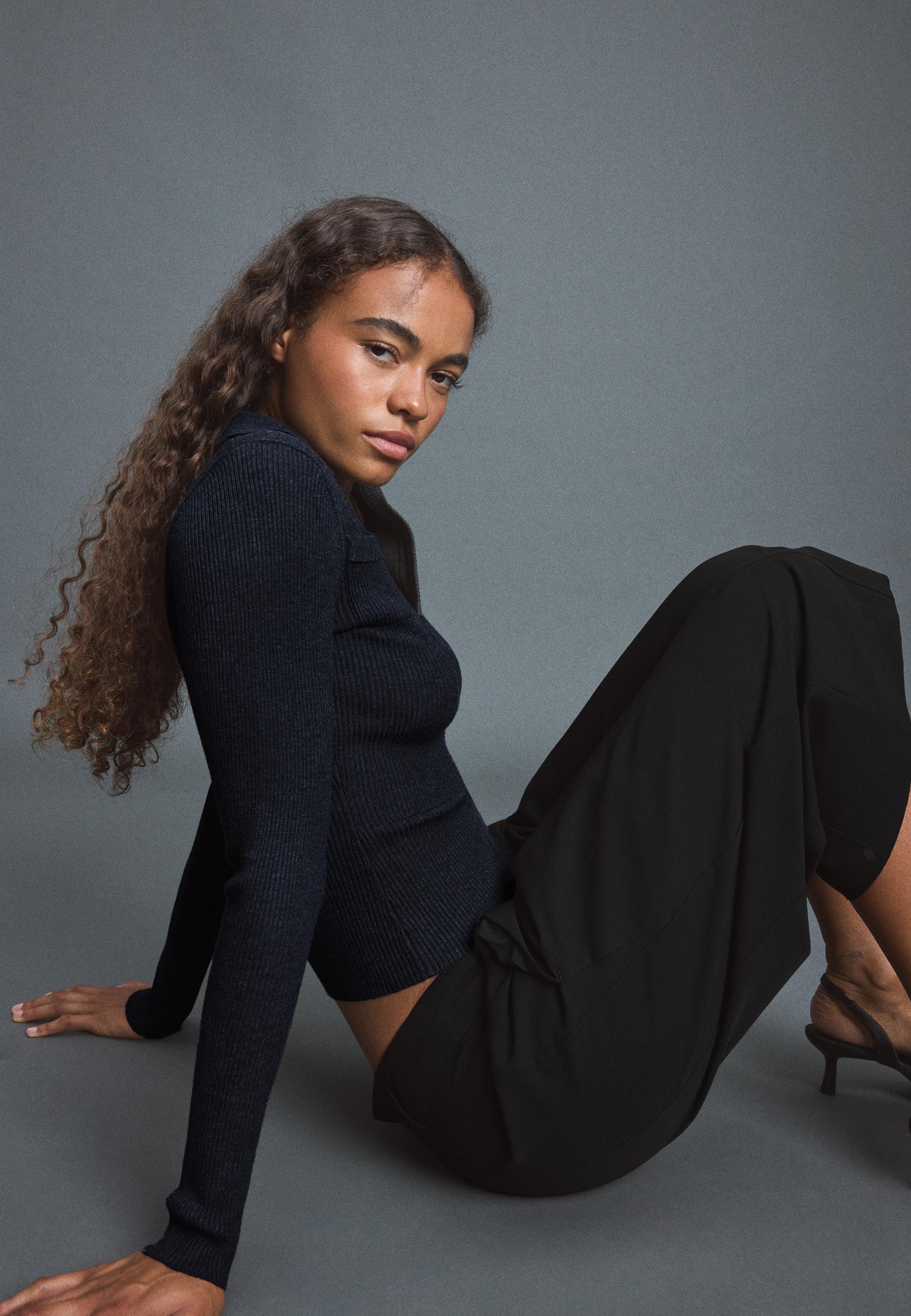 Polo collar knit jumper with pockets — Dark grey