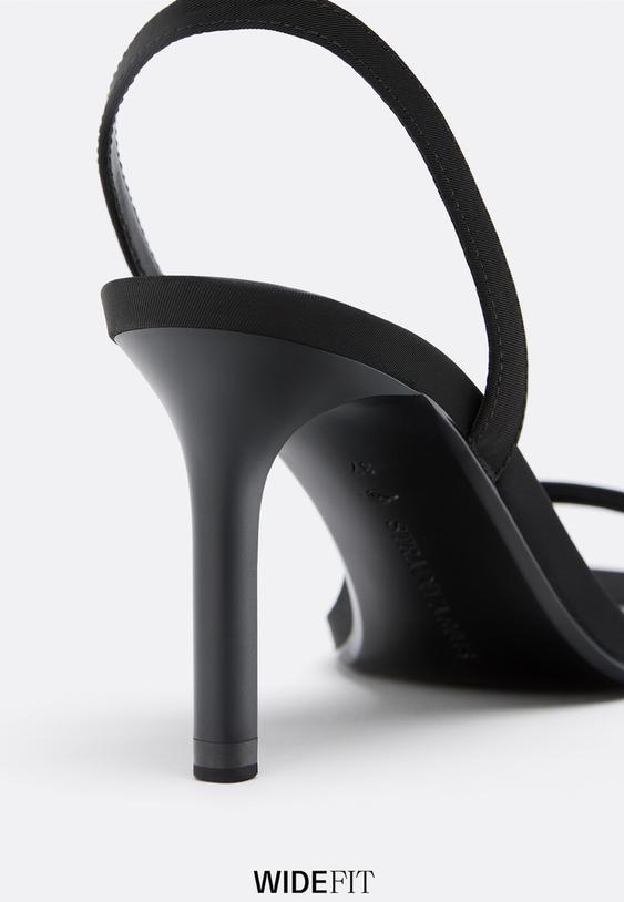 Stradivarius Bő Szárú. Tűsarkú Szandál 1-040 39