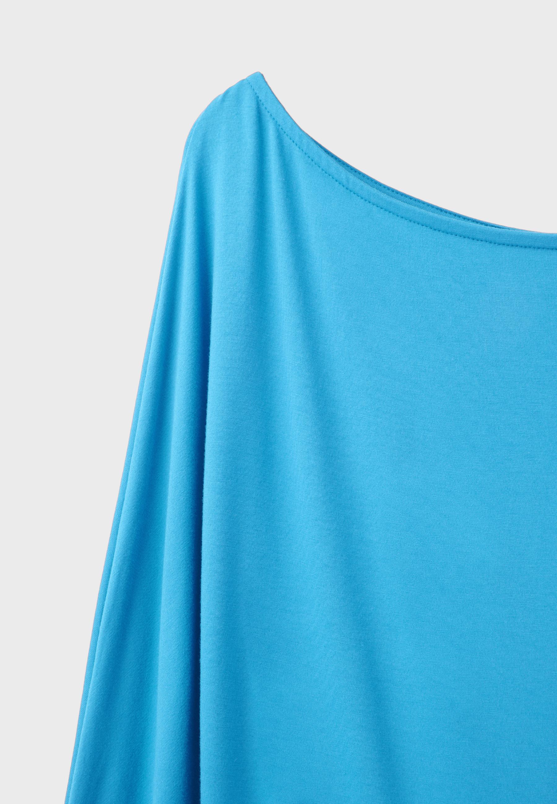 Sash-effect asymmetric top — Teal