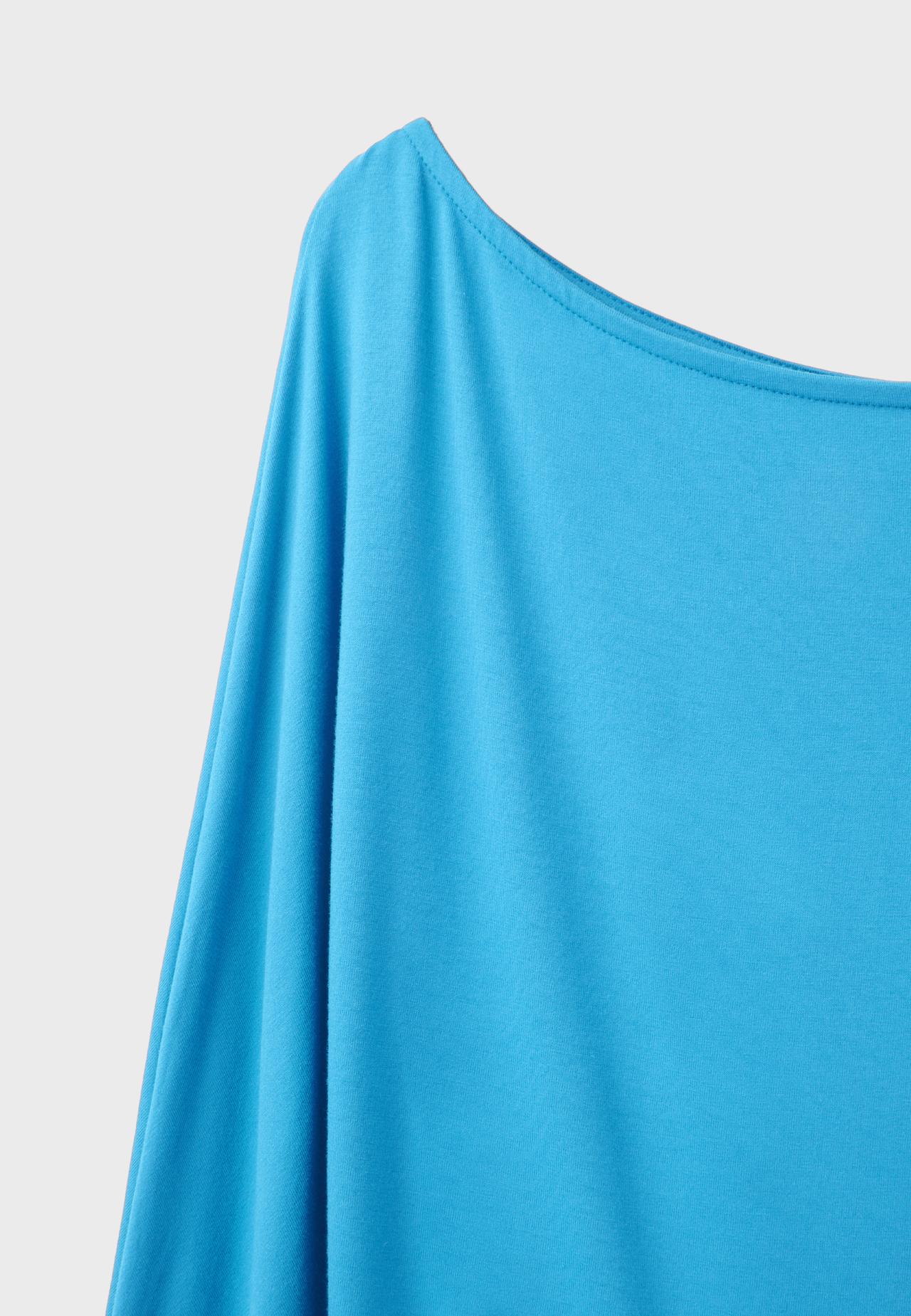 Asymmetric sash-effect top — Teal