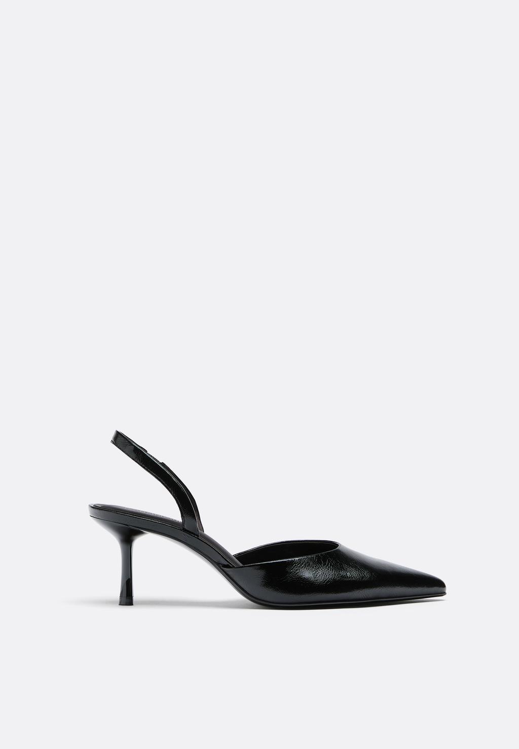 Basic stiletto heel shoes