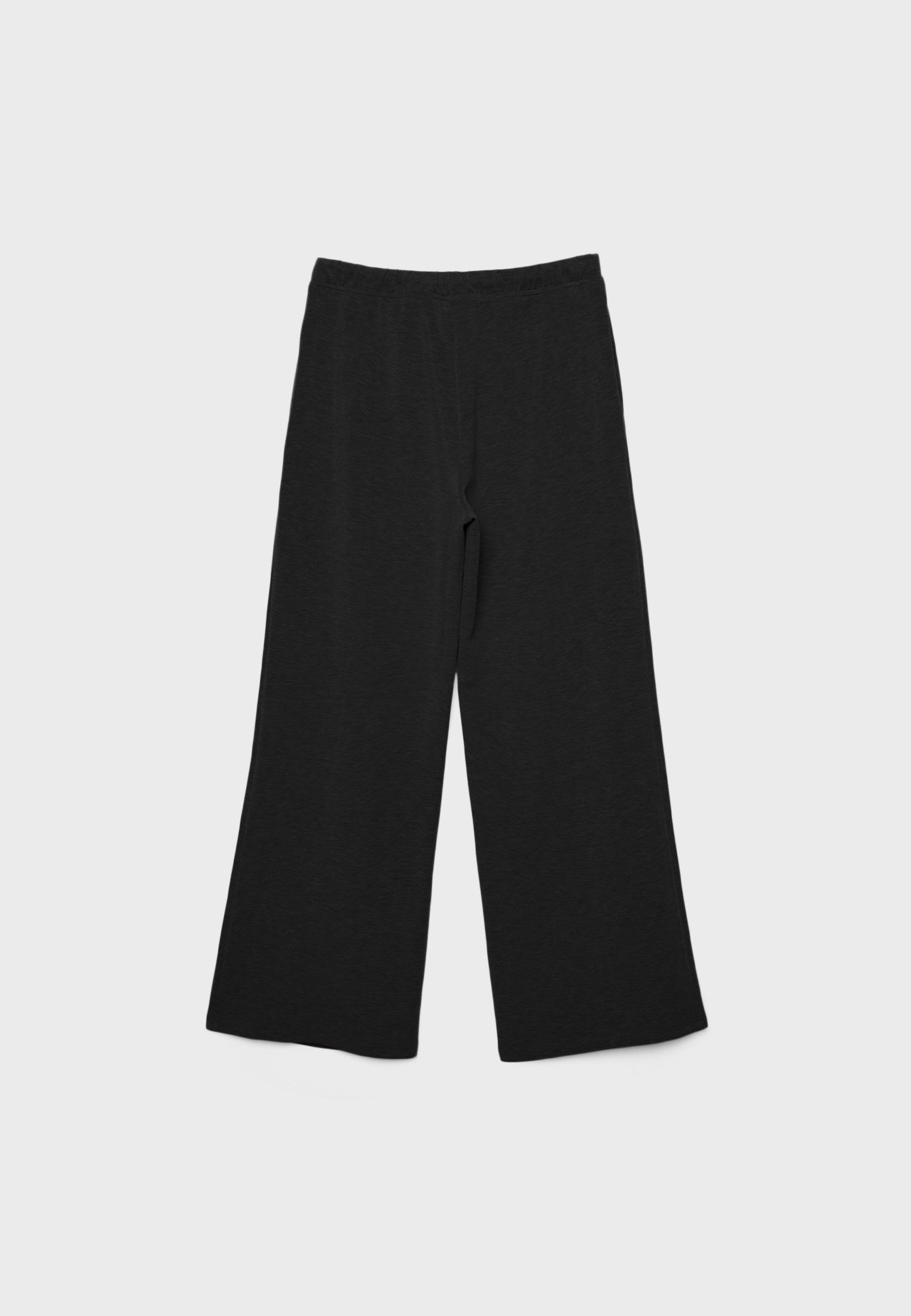Soft-touch wide-leg pin-tuck joggers — Black