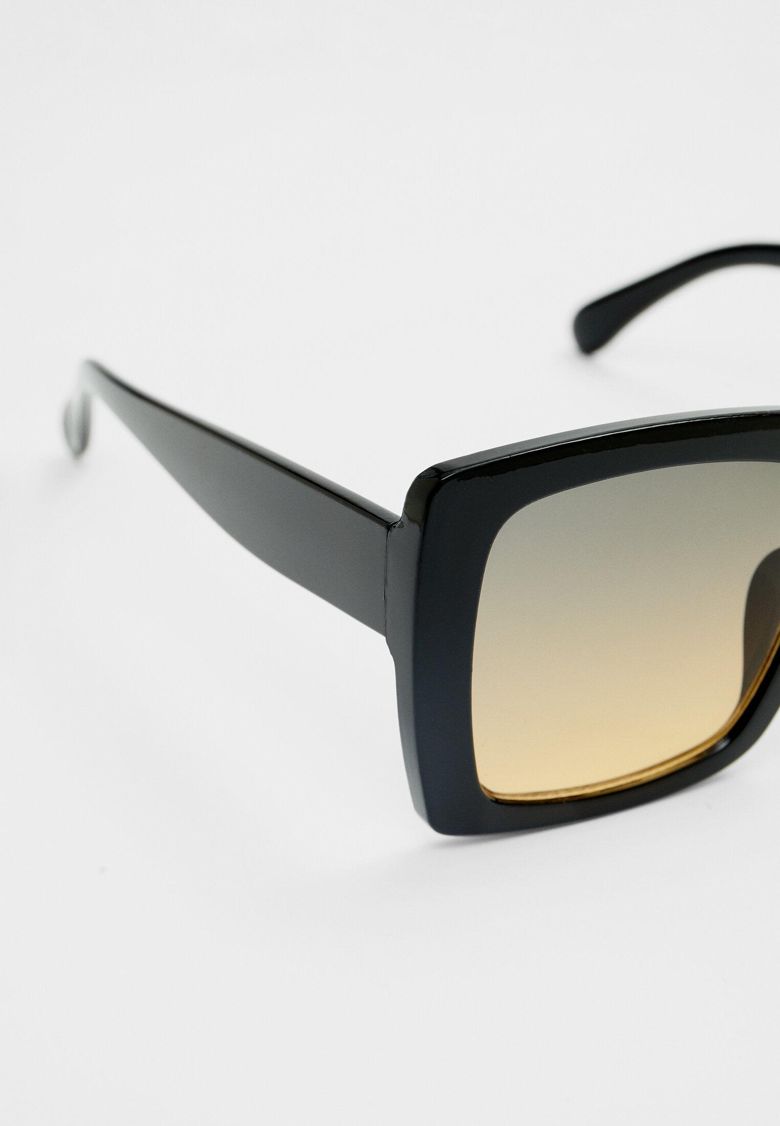 Square sunglasses with gradient lenses — Black