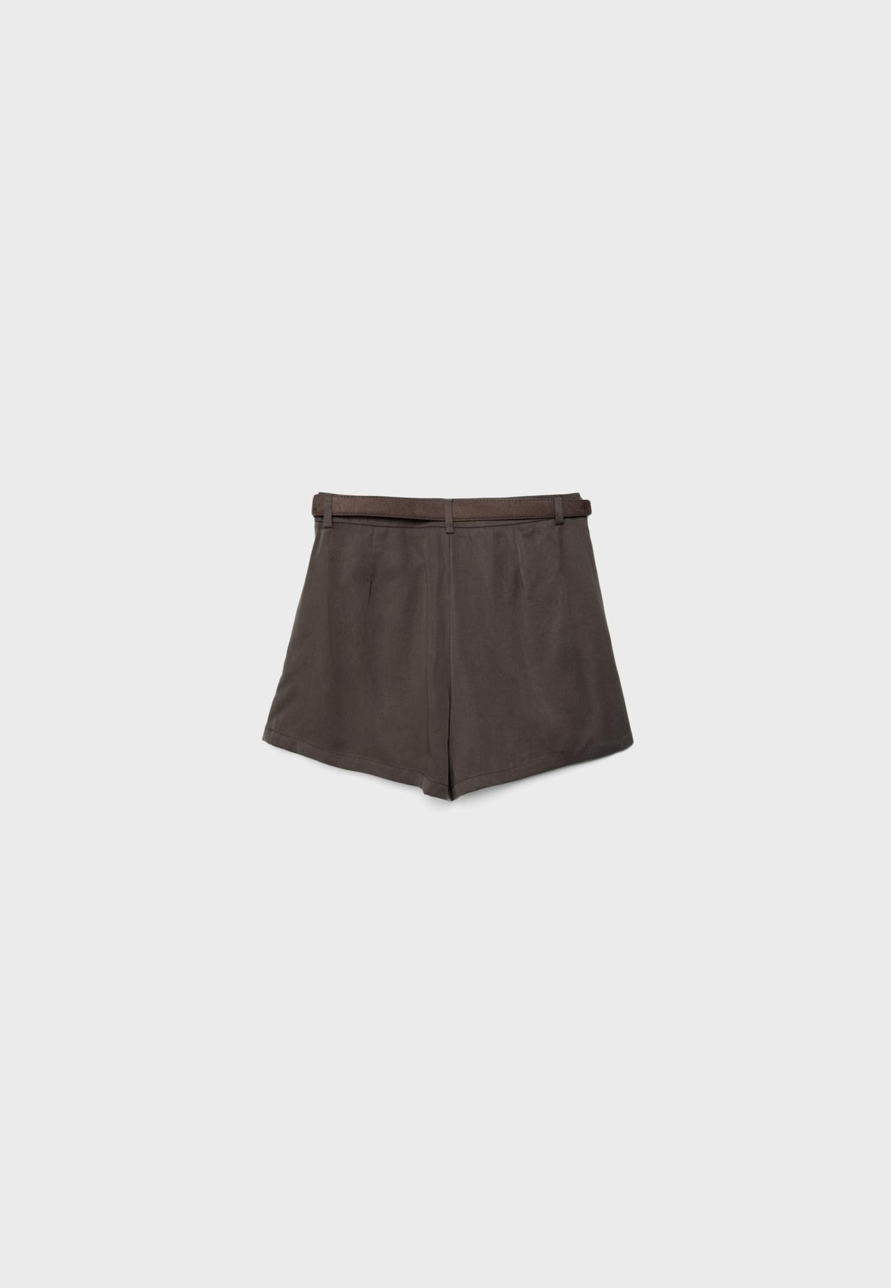 Flowing shorts with belt — Brown