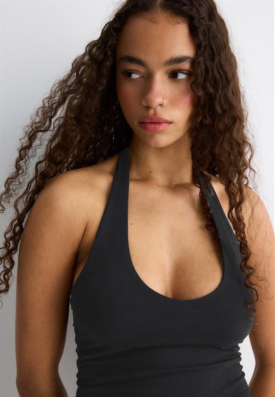 top corto halter