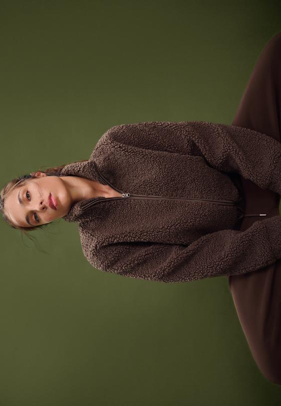 cazadora cremallera efecto borreguillo