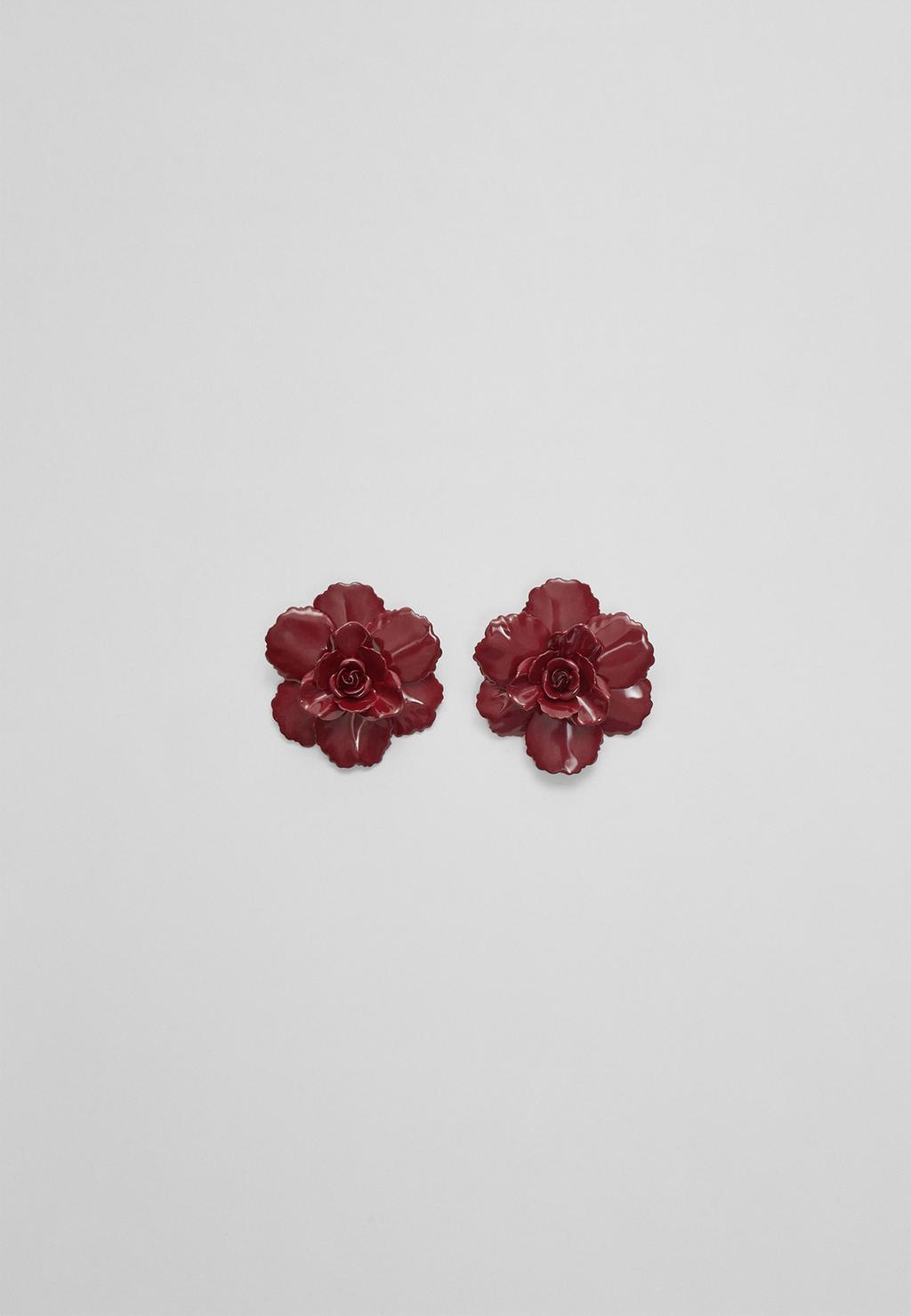 Contrast metal flower earrings