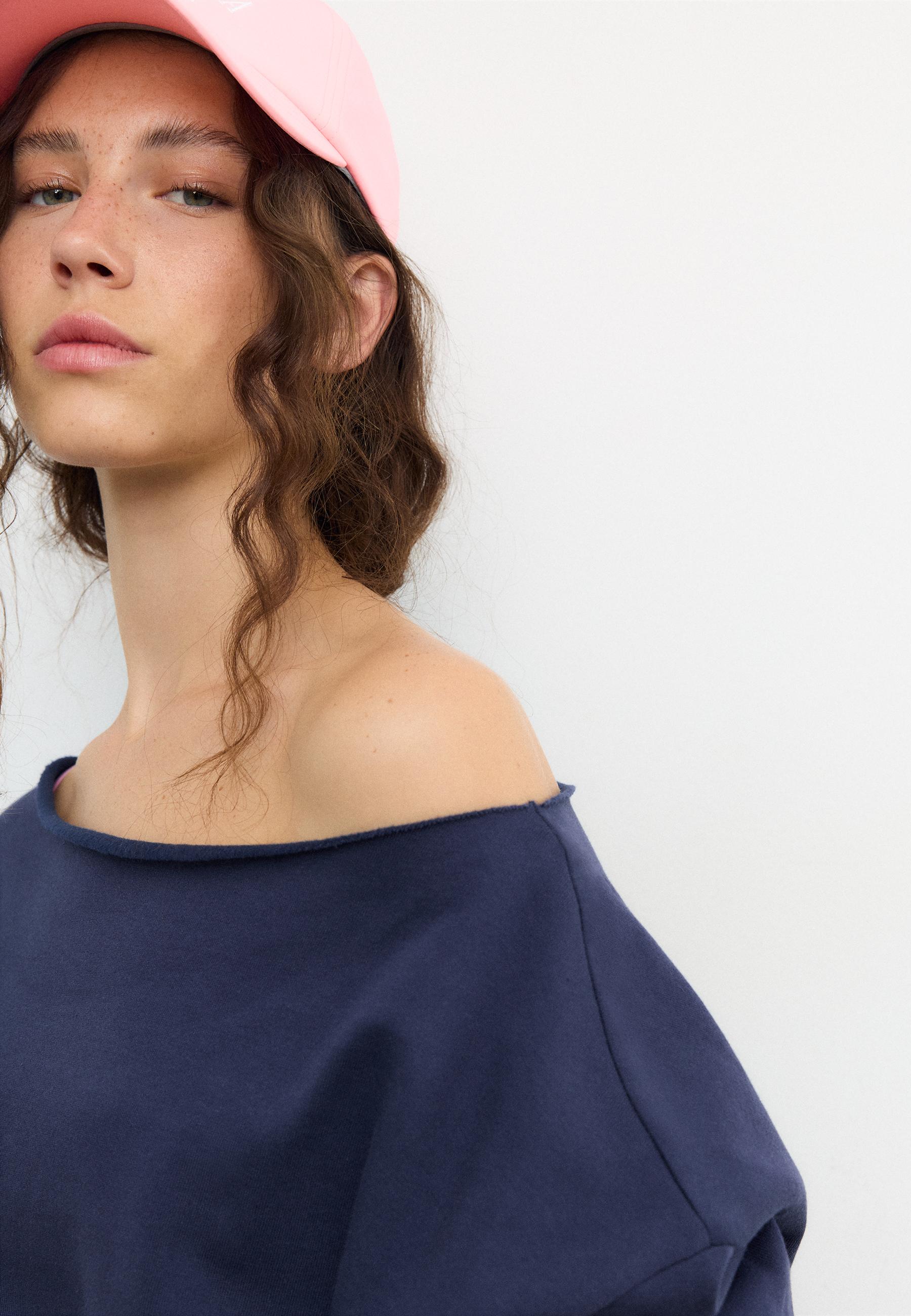 Basic off-the-shoulder sweatshirt — Dark blue
