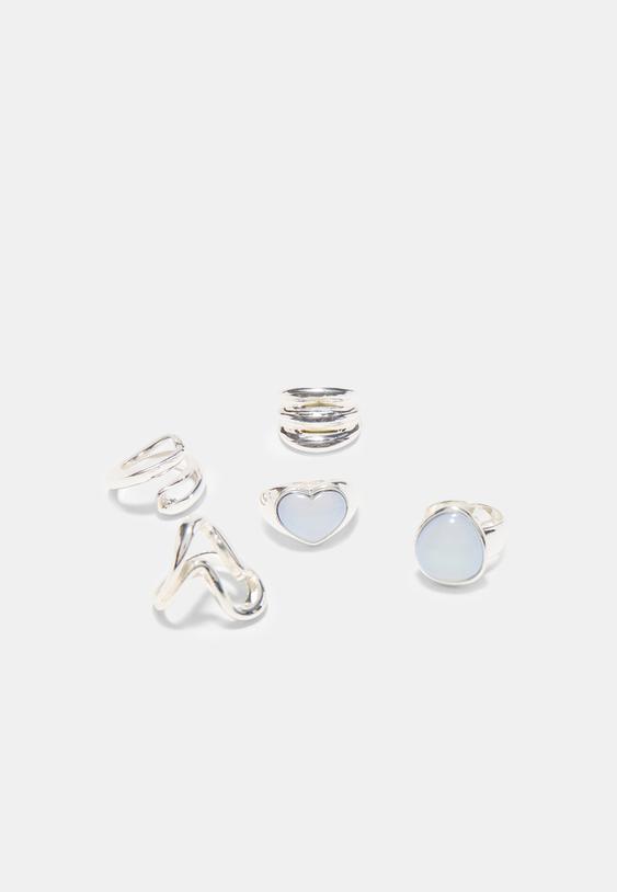conjunto de 5 aneis de coracao