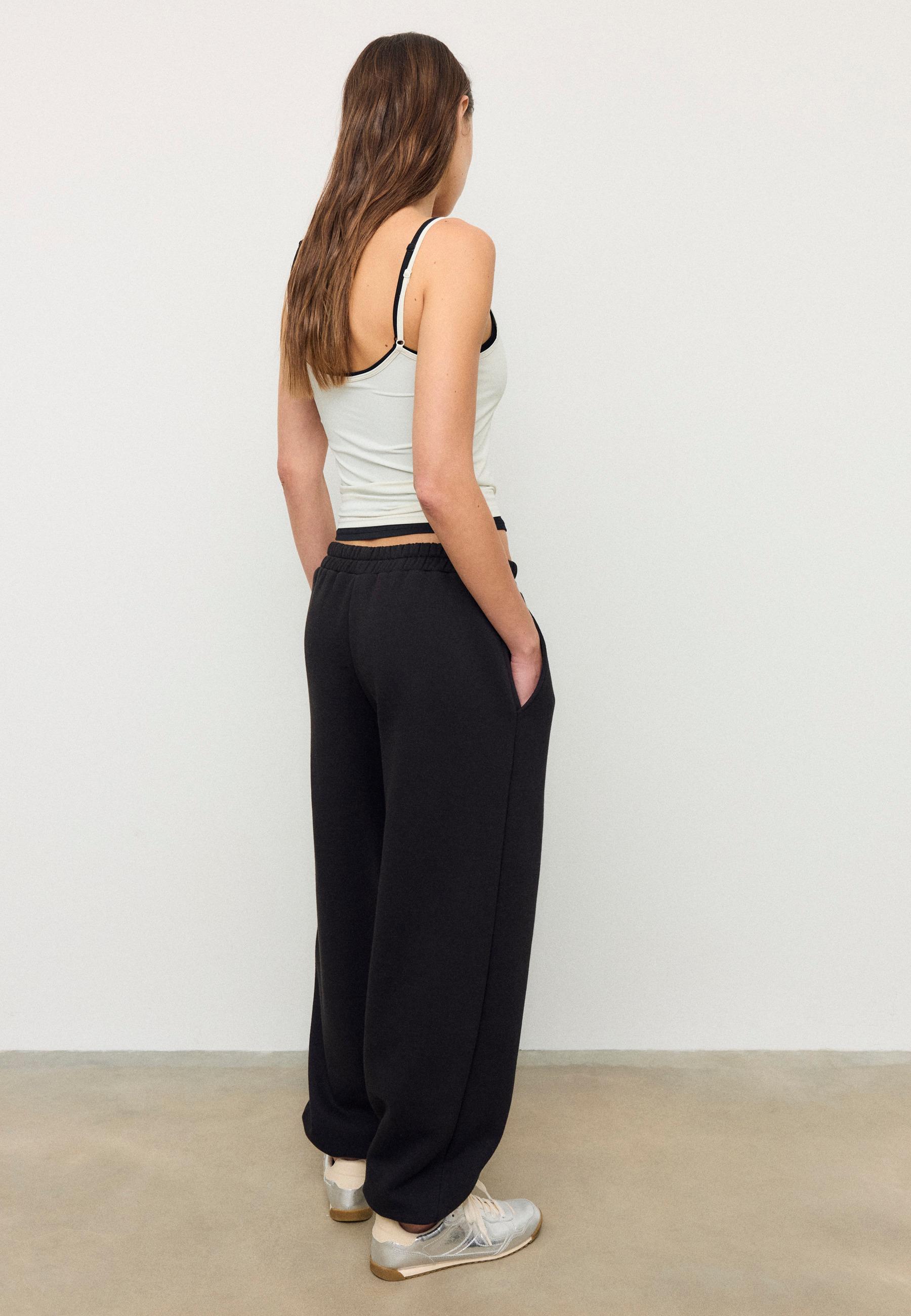 Boyfriend jogger trousers — Black