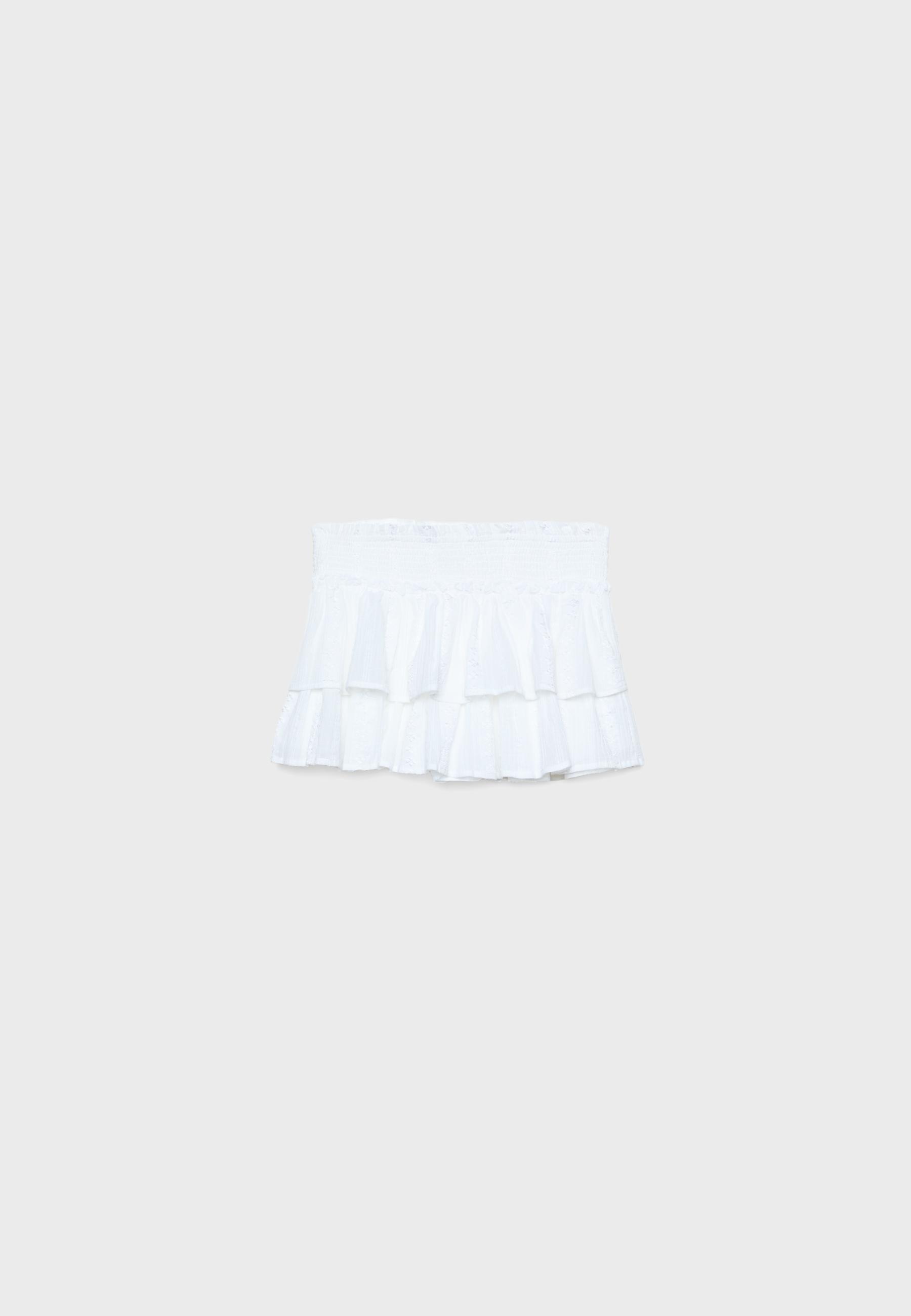 Flowing skort with ruffles — White