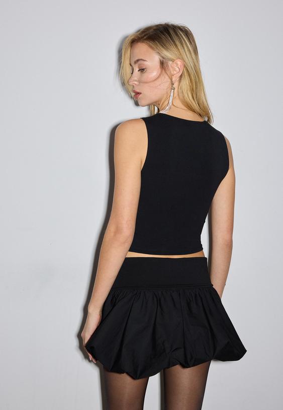 sleeveless cotton top