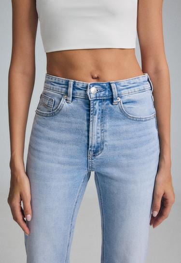 D78 cropped bell bottom jeans — LIGHT BLEACH 4