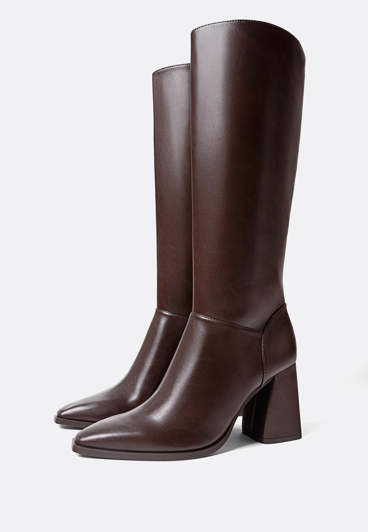 WIDE-LEG. High-heeled boots — BROWN