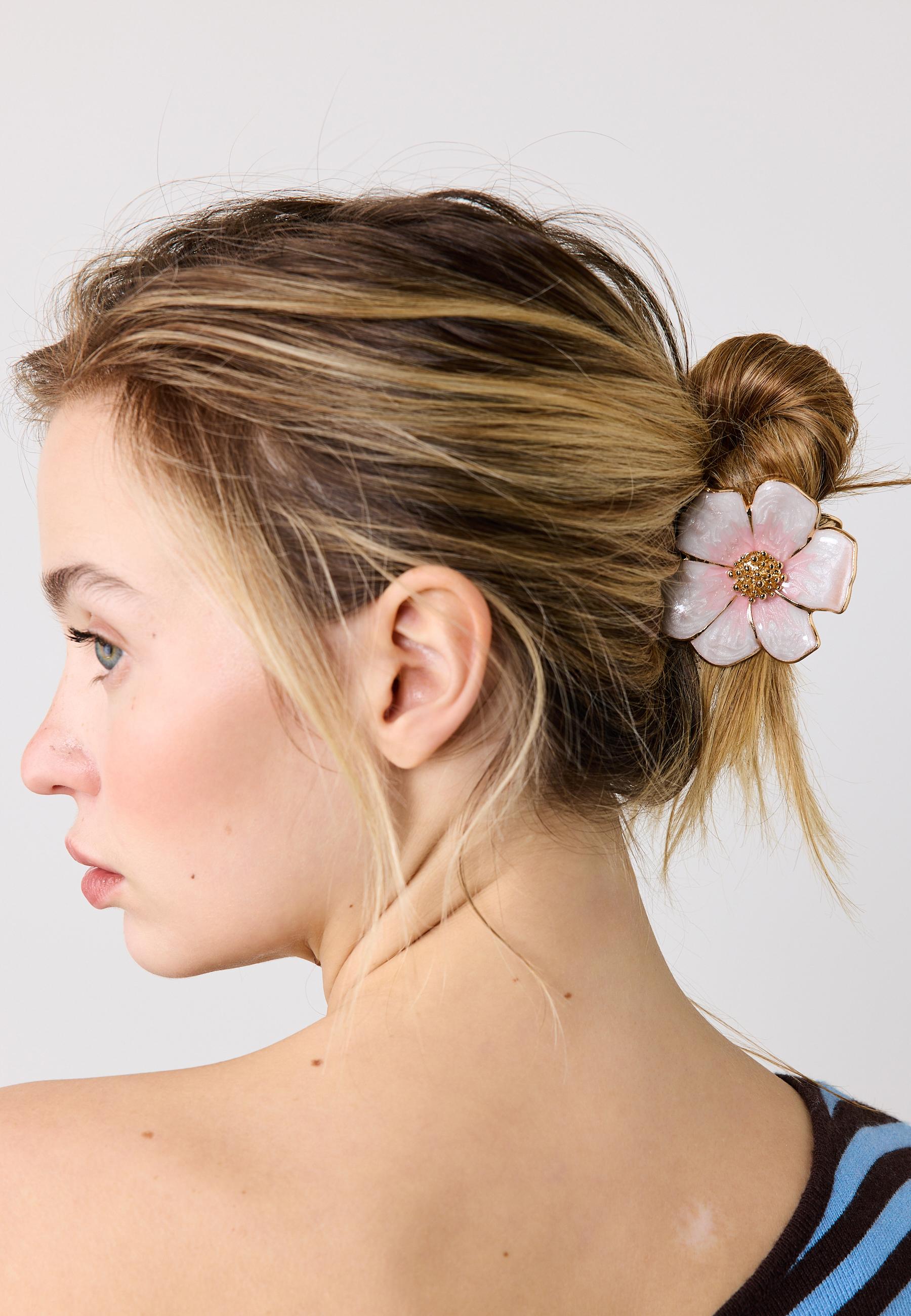 Metallic flower hair clip - Women's fashion | Stradivarius Romania
