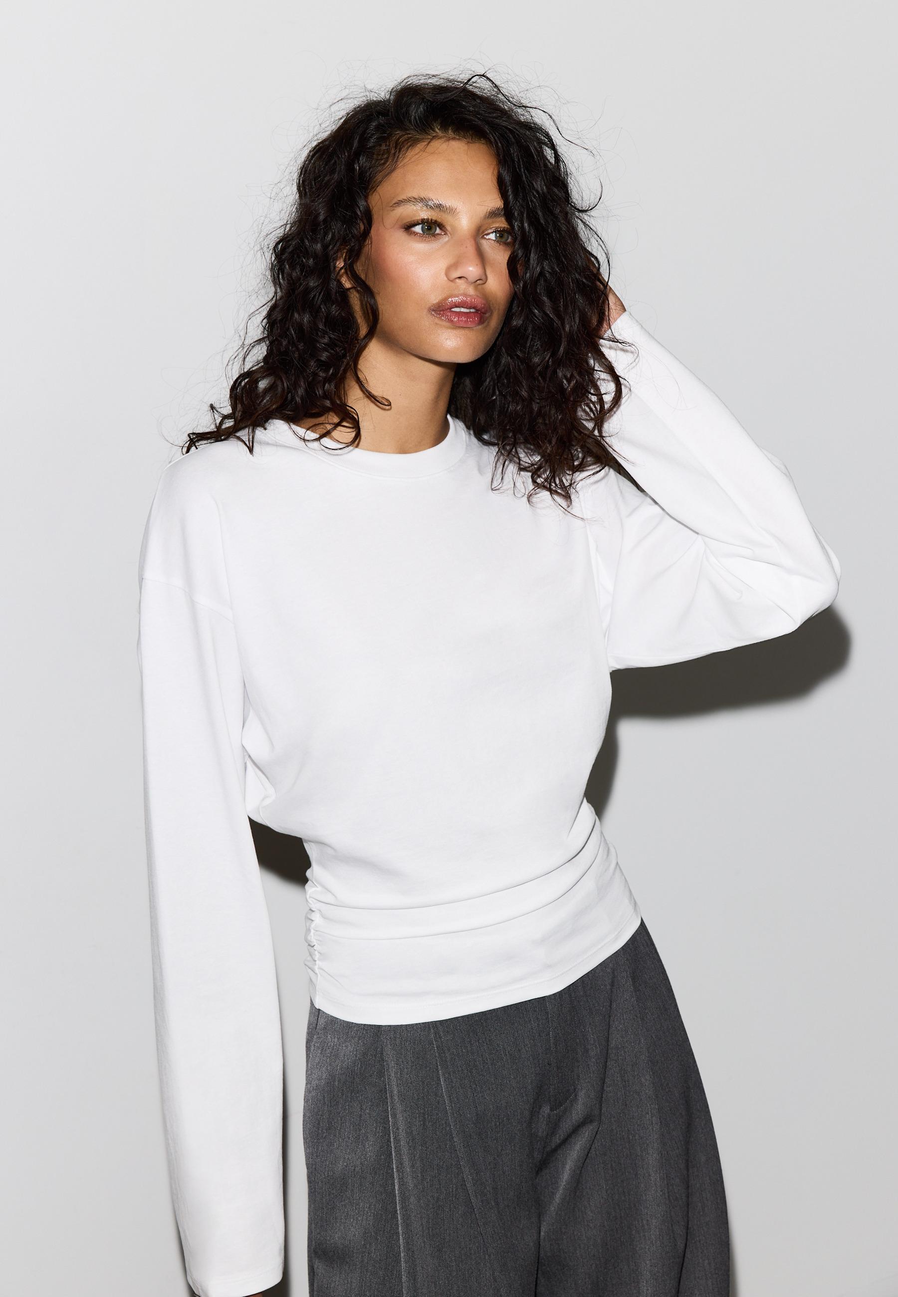 Long sleeve gathered T-shirt — White