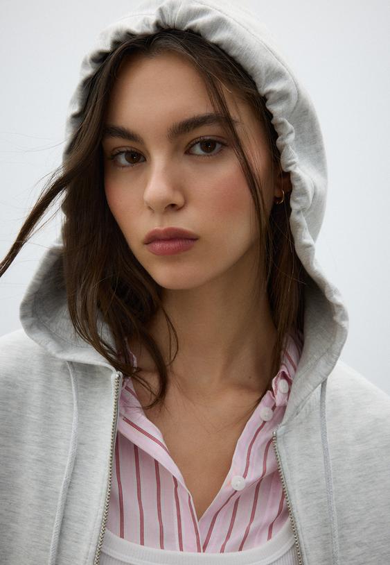 sudadera capucha cremallera