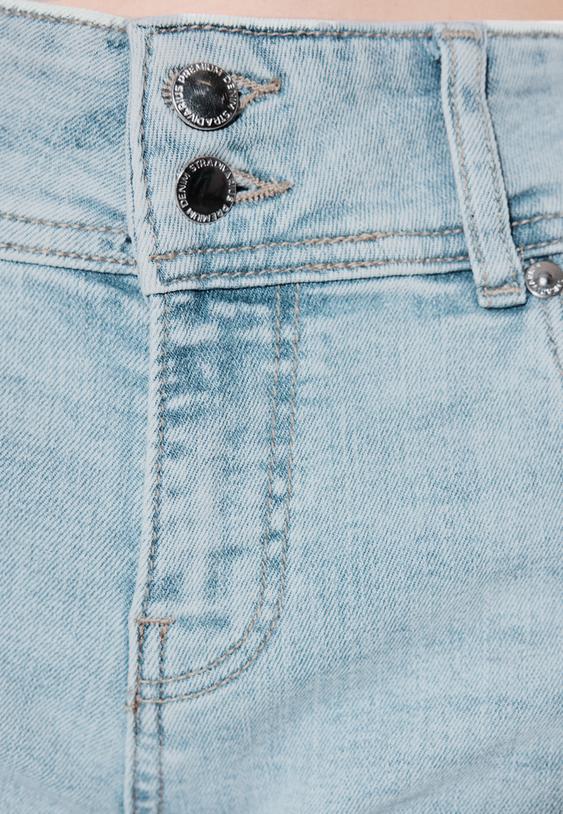 Stradivarius Low-Waist Slim Fit Jeans Medium Light Blue Denim 16