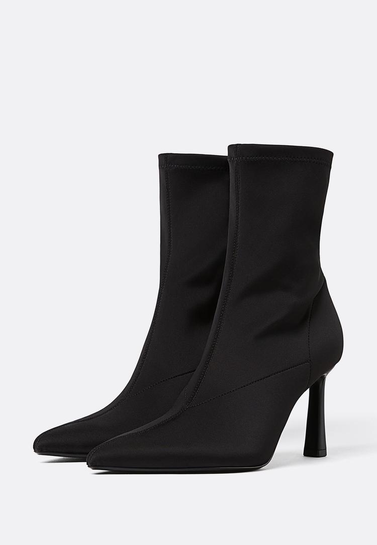 botins de tacao fino em tecido