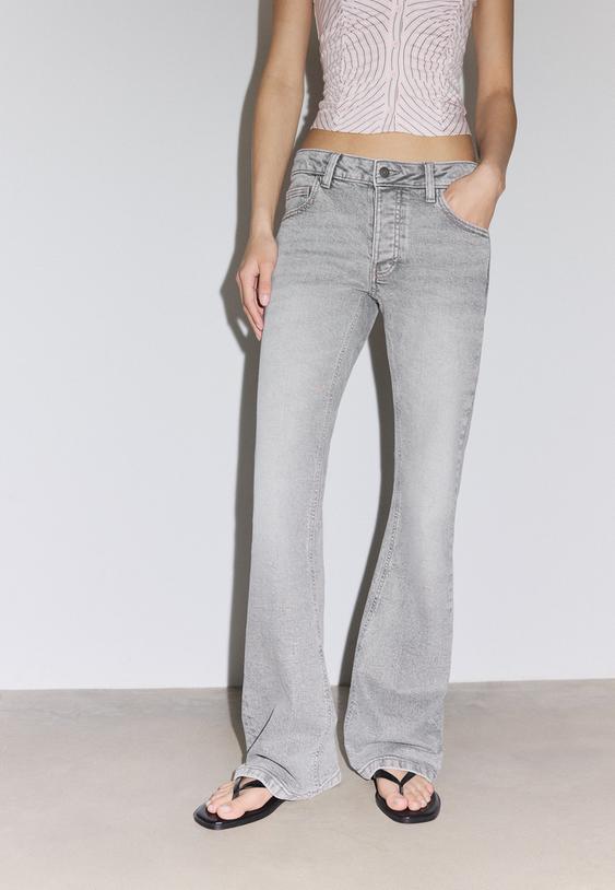 Stradivarius Low Waist Boot-Cut Jeans Black Denim Wash 8