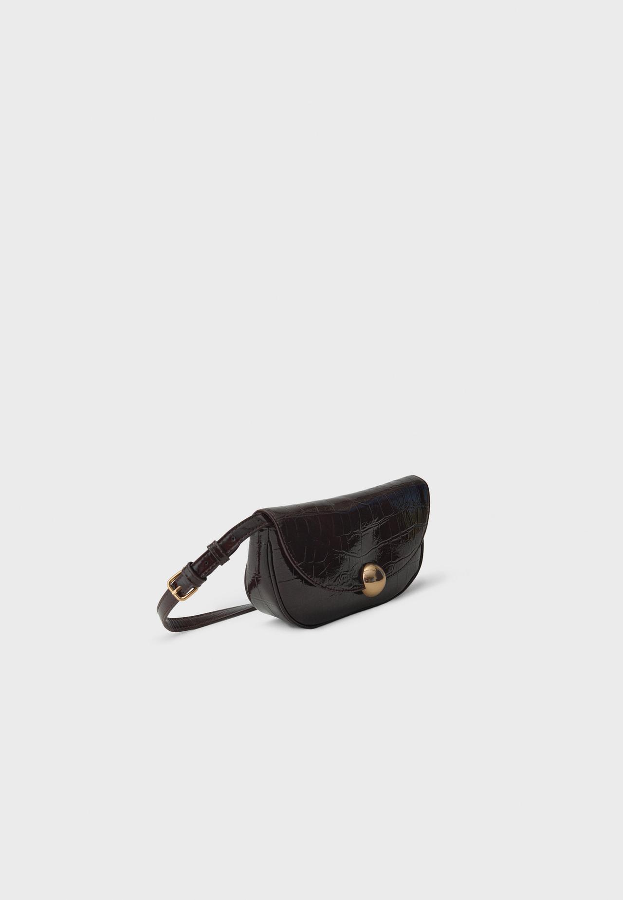 Crossbody bag with half-sphere clasp — Brown