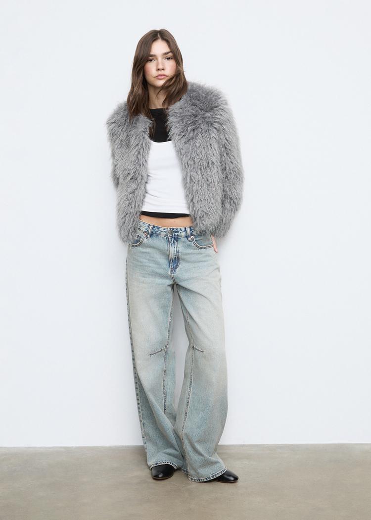 cazadora efecto pelo sin cuello