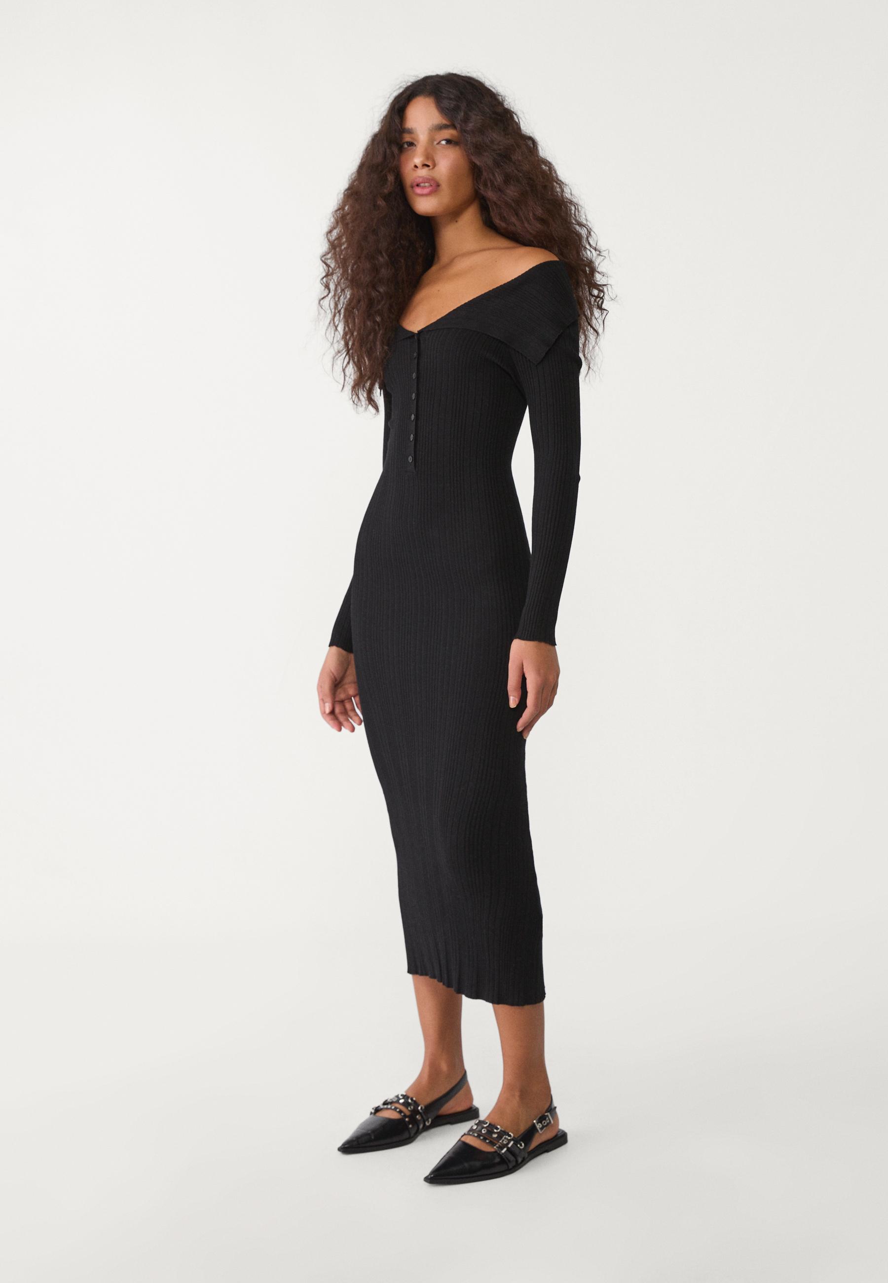 Long knit dress with buttons - Women's fashion