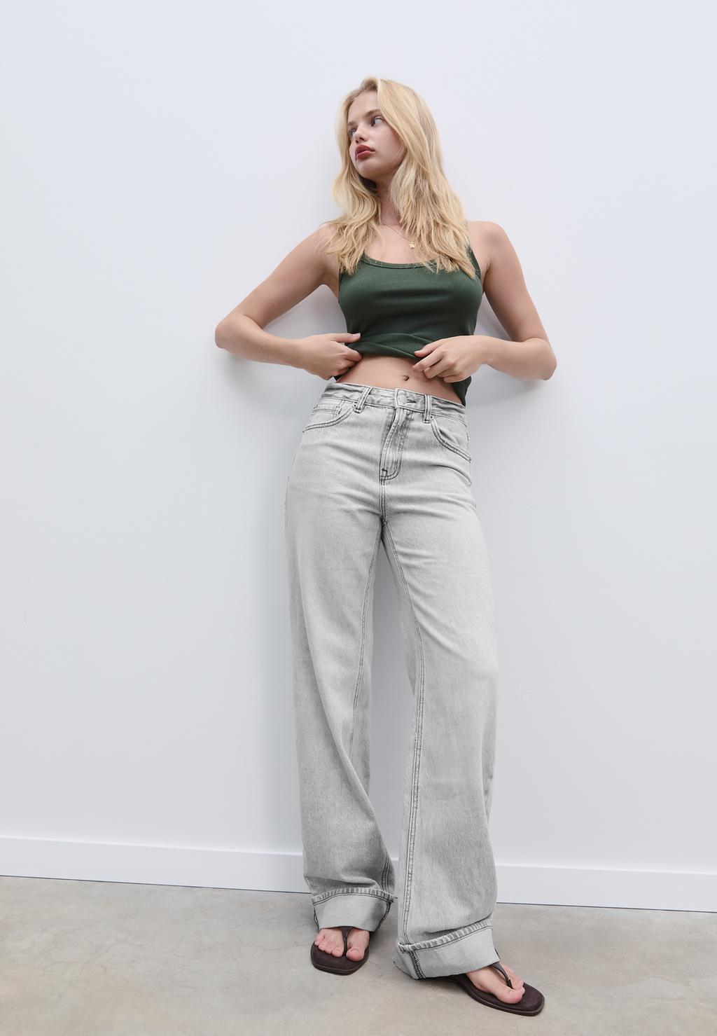 Straight Fit Jeans mit weitem Bein D92