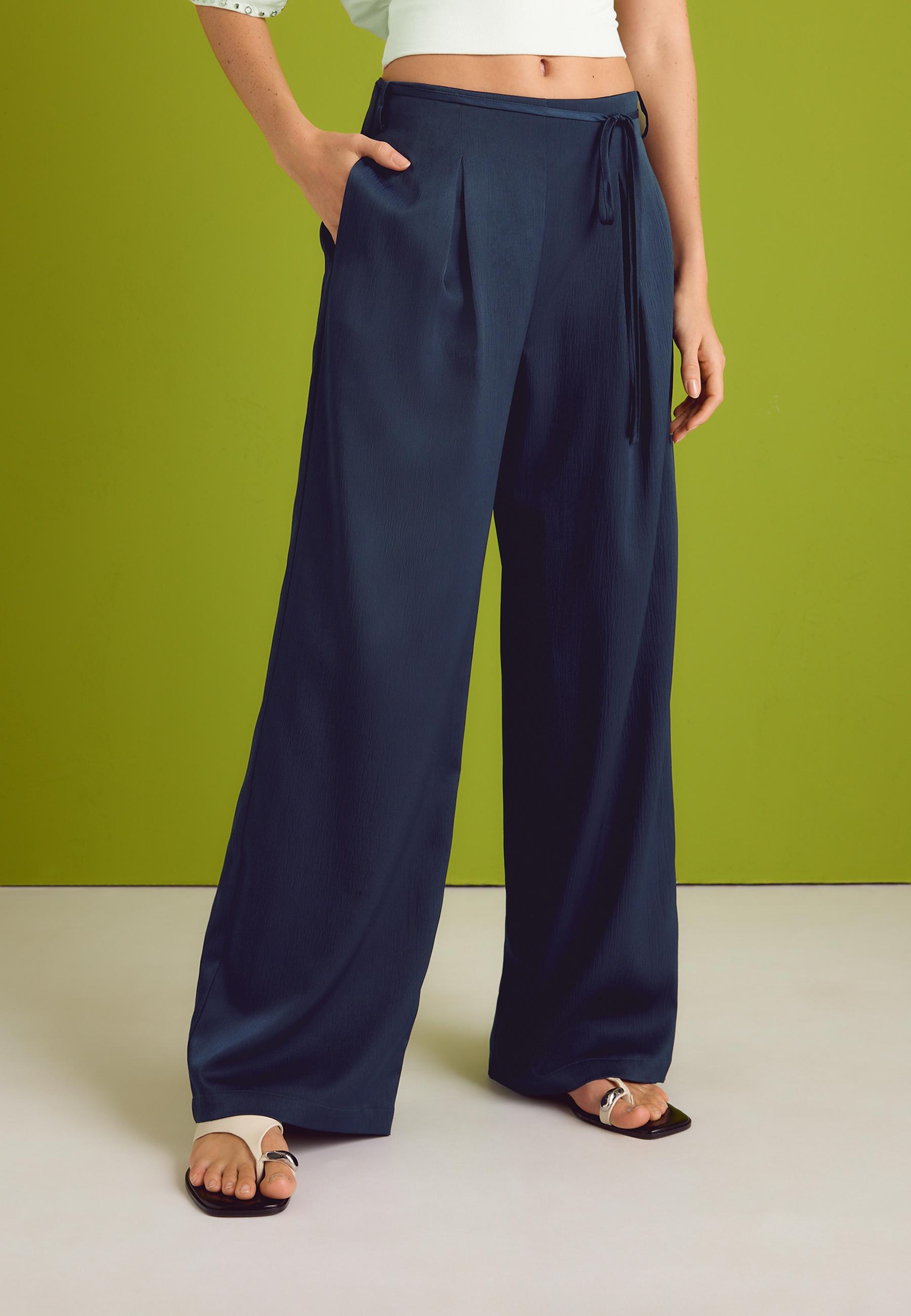 Flowing creased-effect trousers with tie — Navy blue