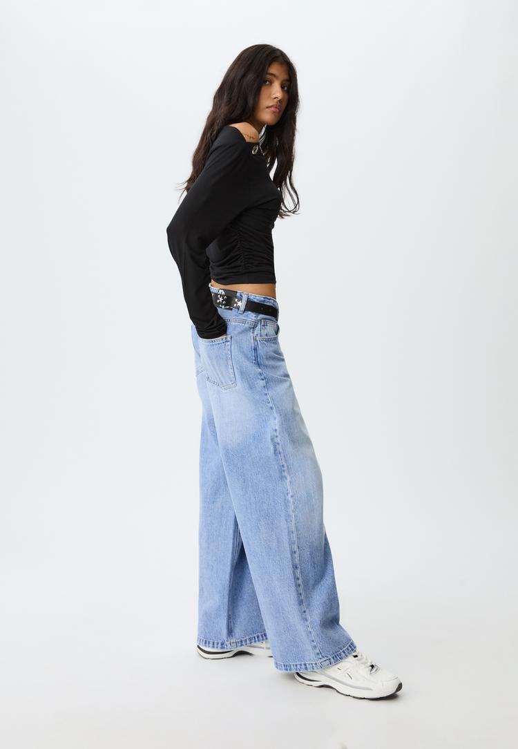 baggy jeans