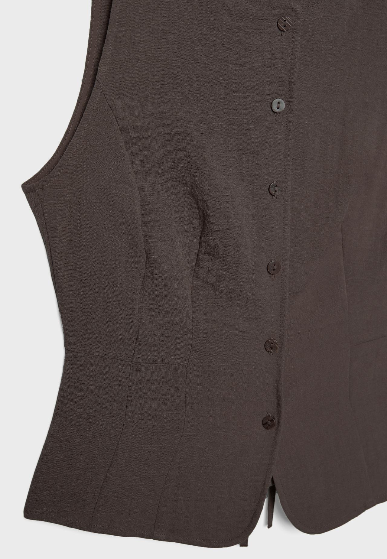 Buttoned waistcoat — Brown