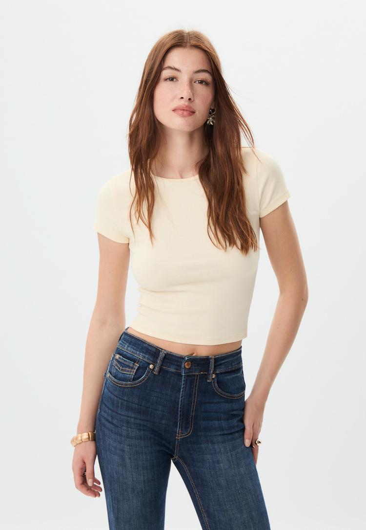 basic-slim-fit-shirt