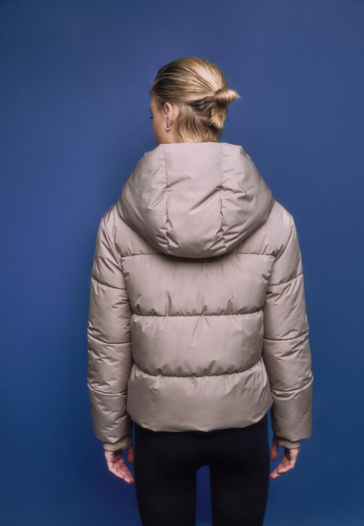 cazadora acolchada basica capucha