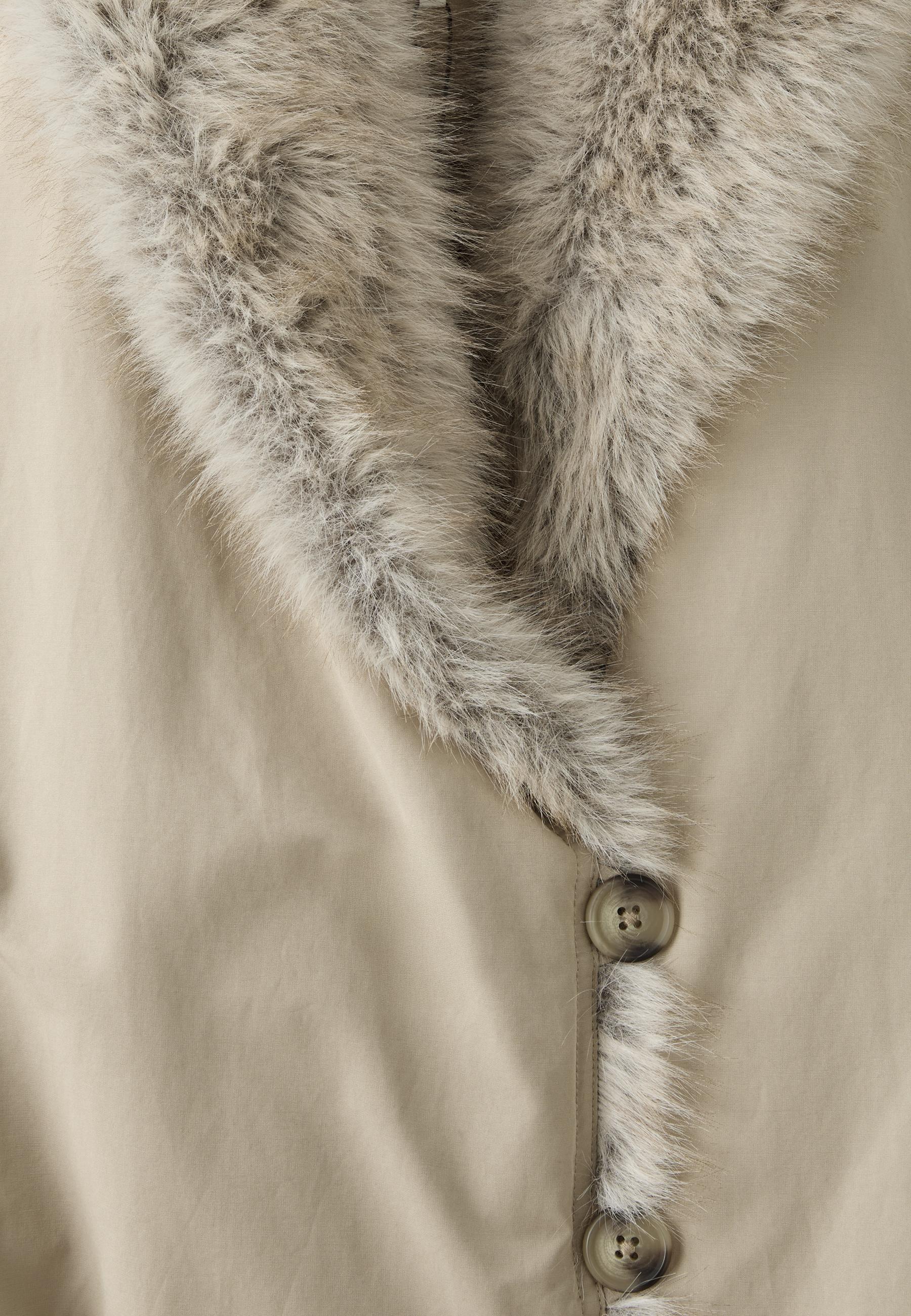 Padded jacket with faux fur collar — Beige