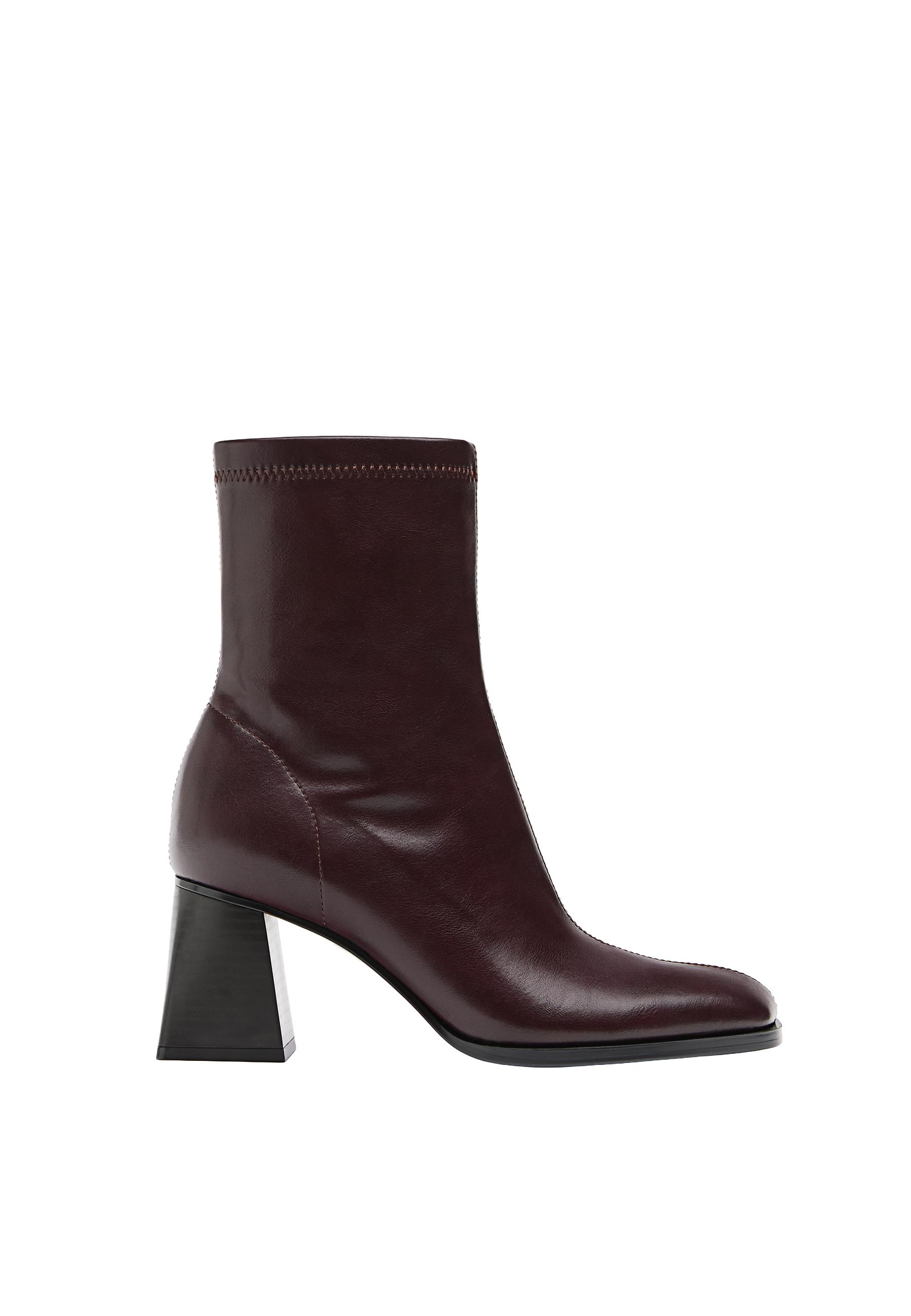 WIDE FIT. Mid-heel boots with stretch legs — BURGUNDY