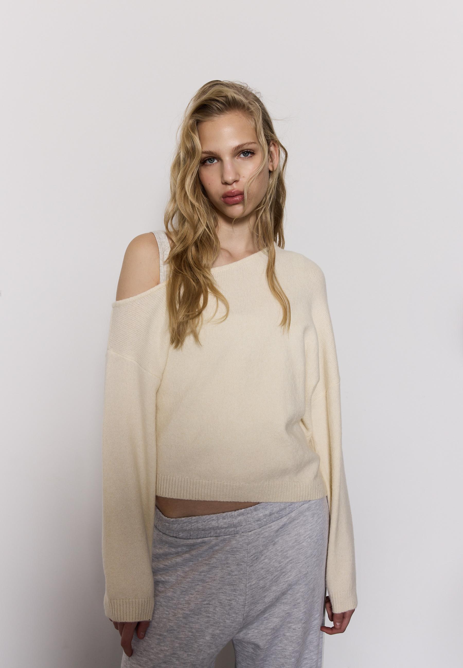 Asymmetric knit sweater — Ecru