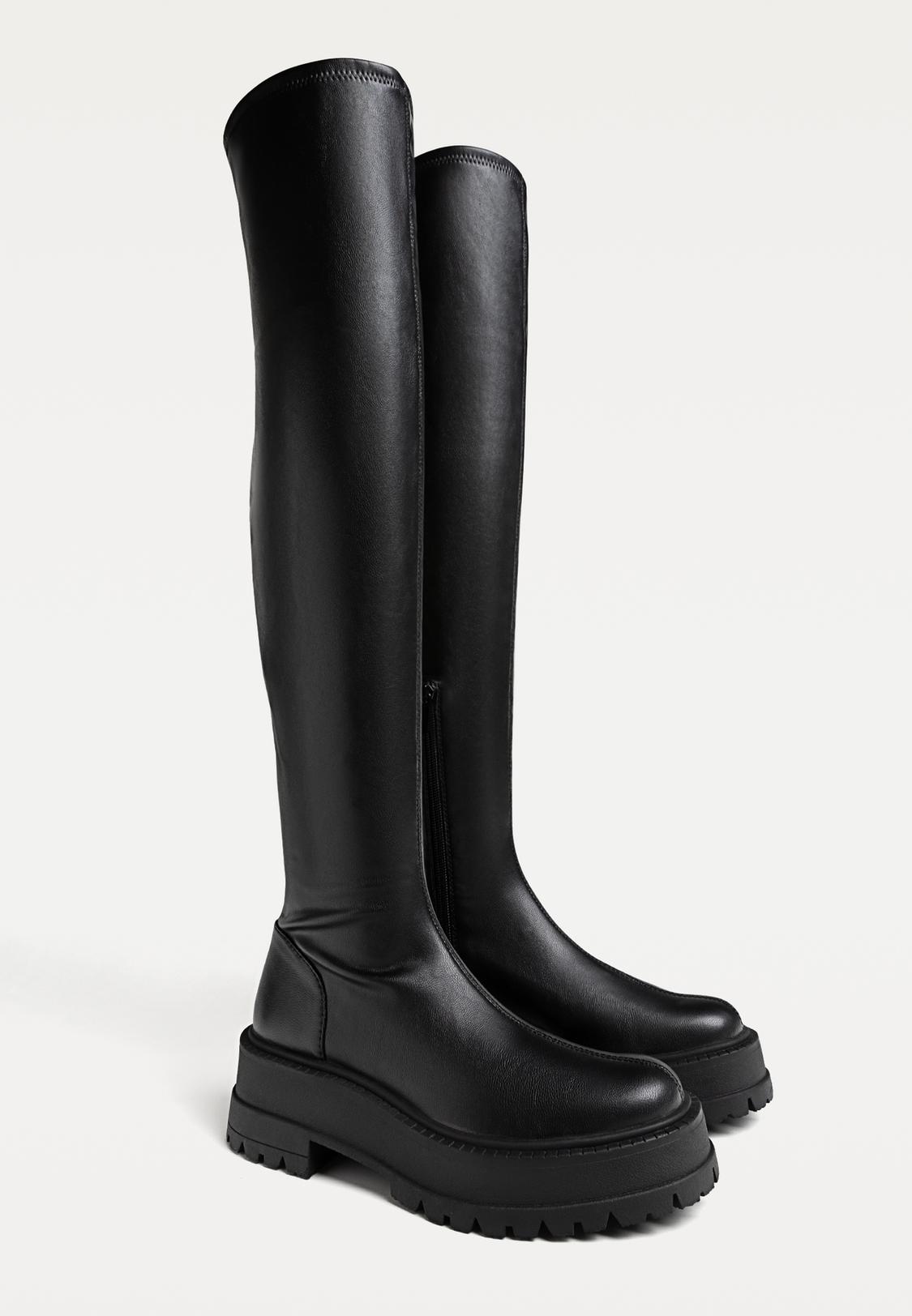 Black flat track sole XL boots Women's fashion Stradivarius