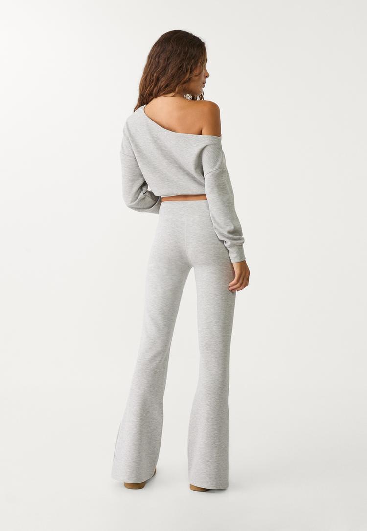 pantalon flare tacto suave