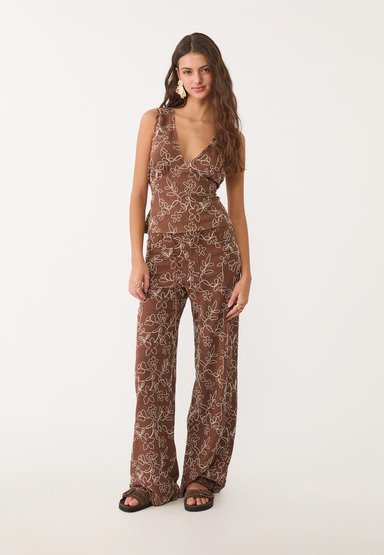 pantalon straight bordados con lino