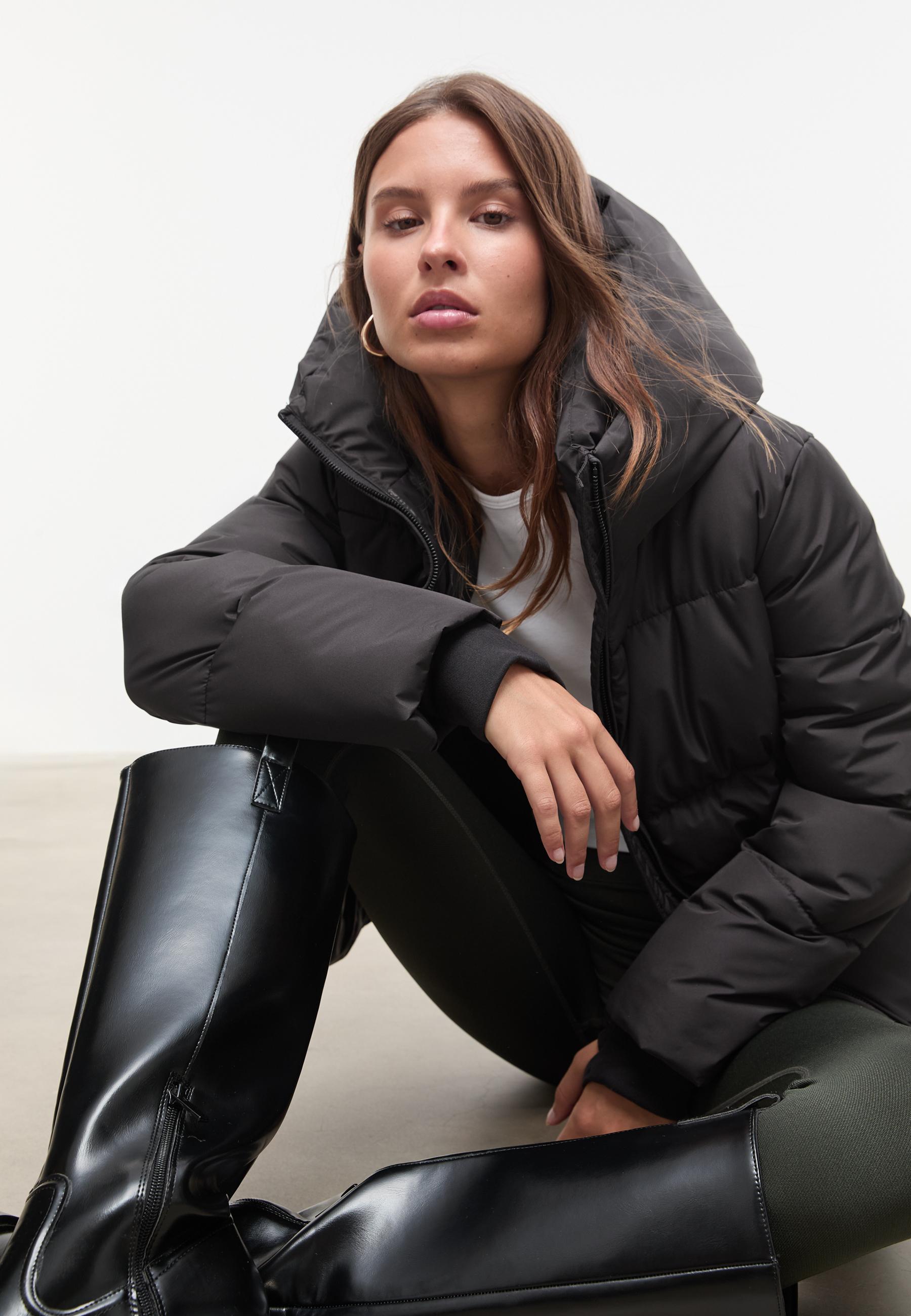Basic hooded puffer jacket — Black