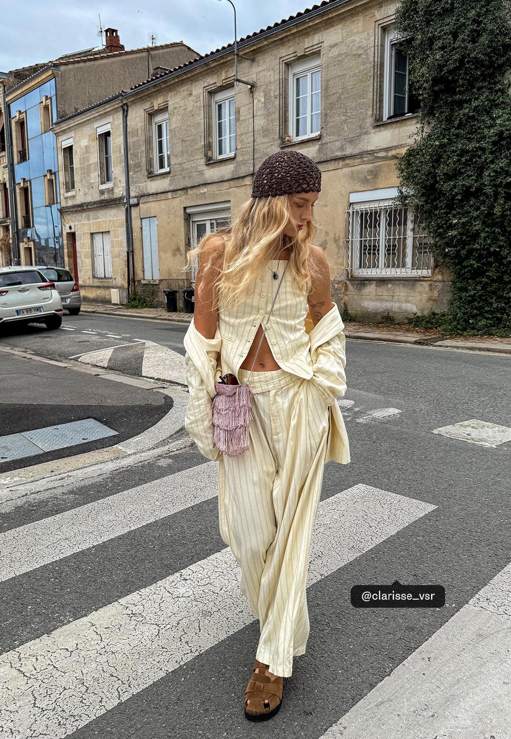 Gilet con fiocco e righe in lino
