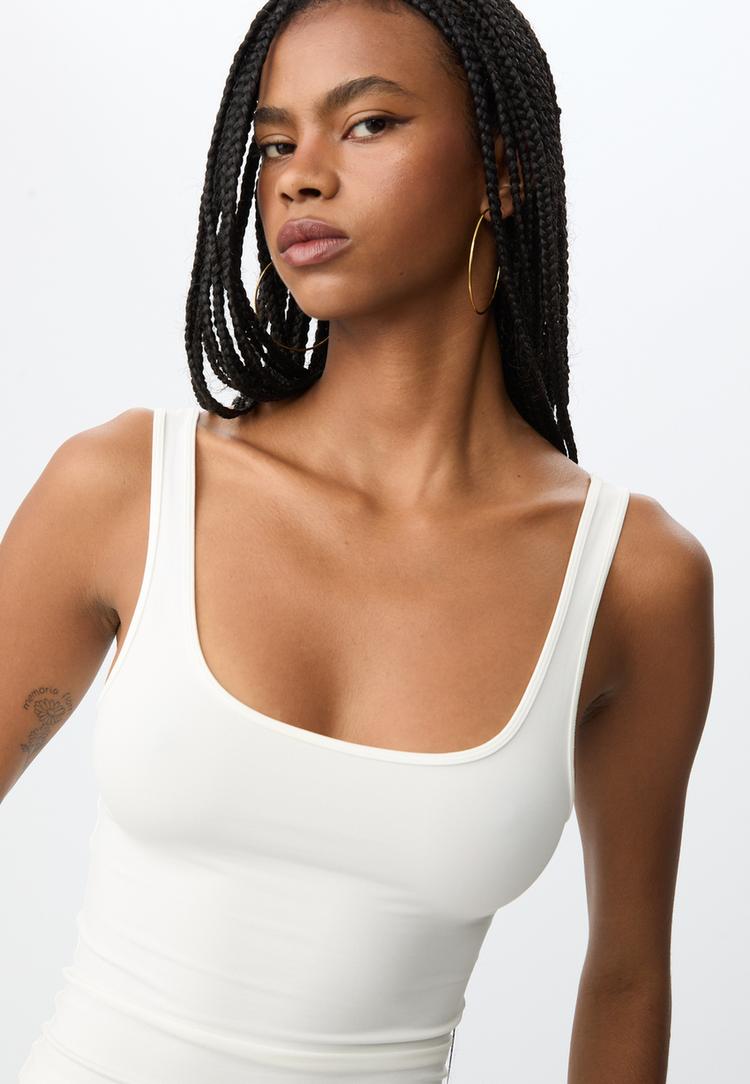camiseta polimiada