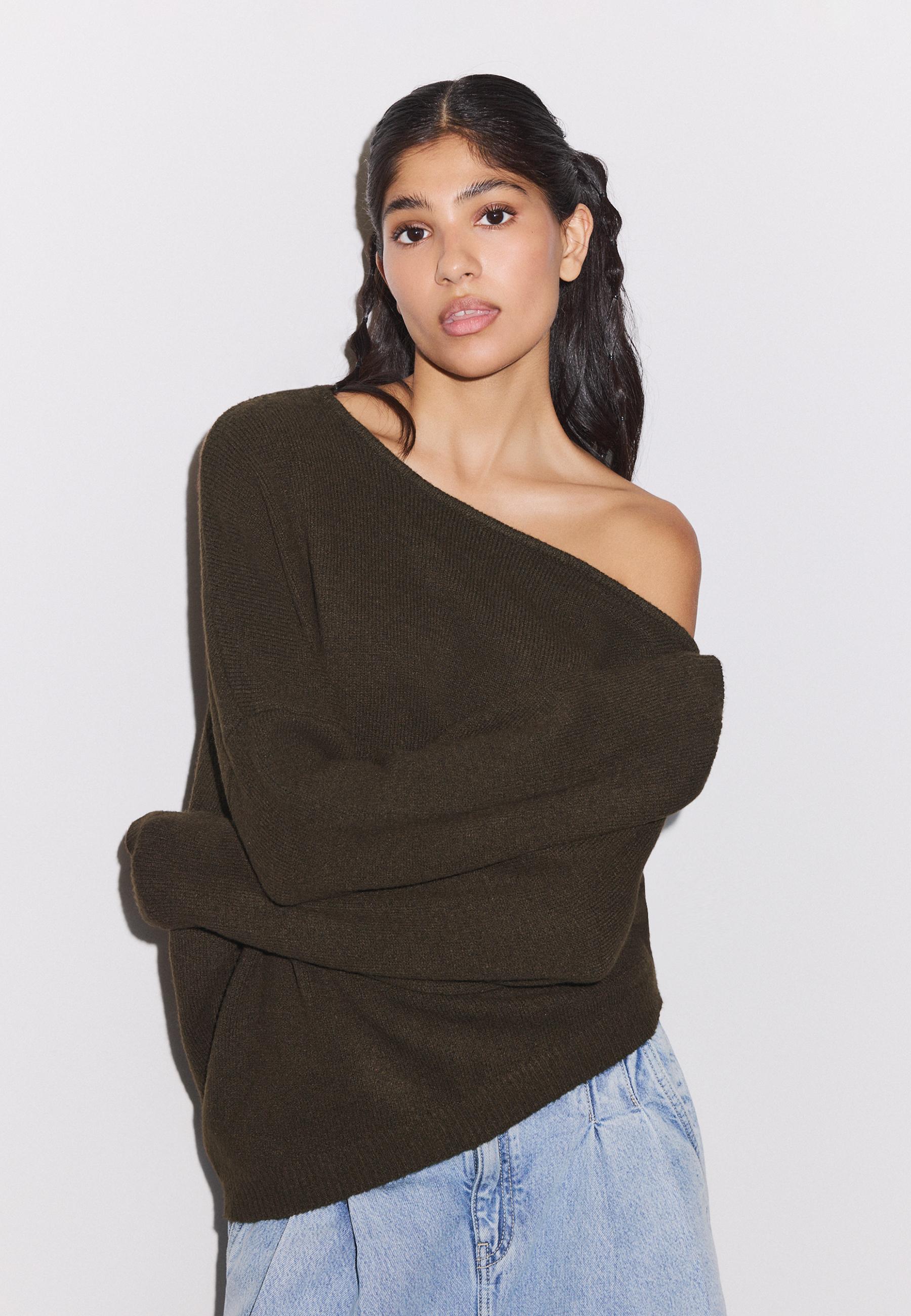 Asymmetric knit sweater — Brown