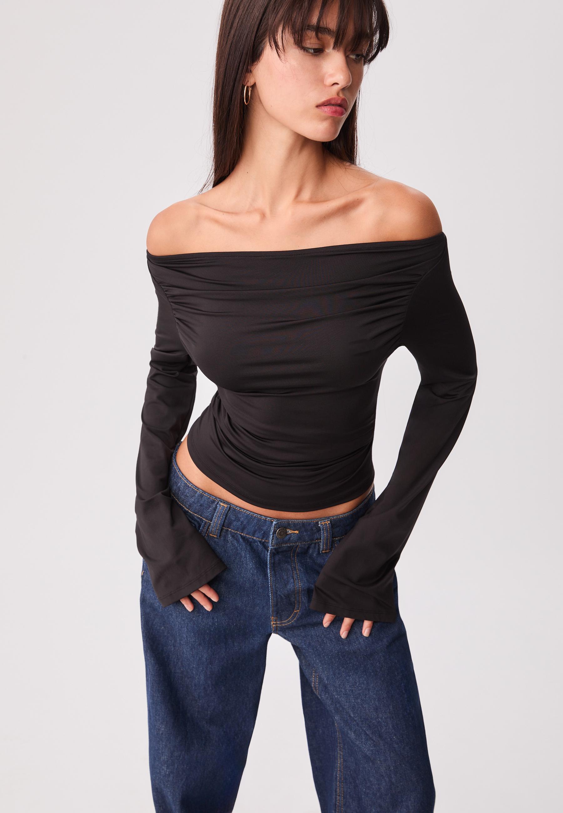 売れ筋商品|||アイヴィ オーク シャツ レディース トップス ESTER - Blouse - schwarz Buy VERO MODA Metallic Long Sleeve Sparkle Thread Striped